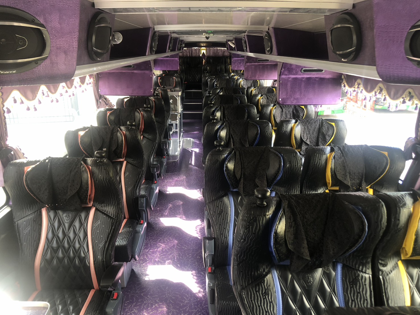 三排椅六輪遊覽車