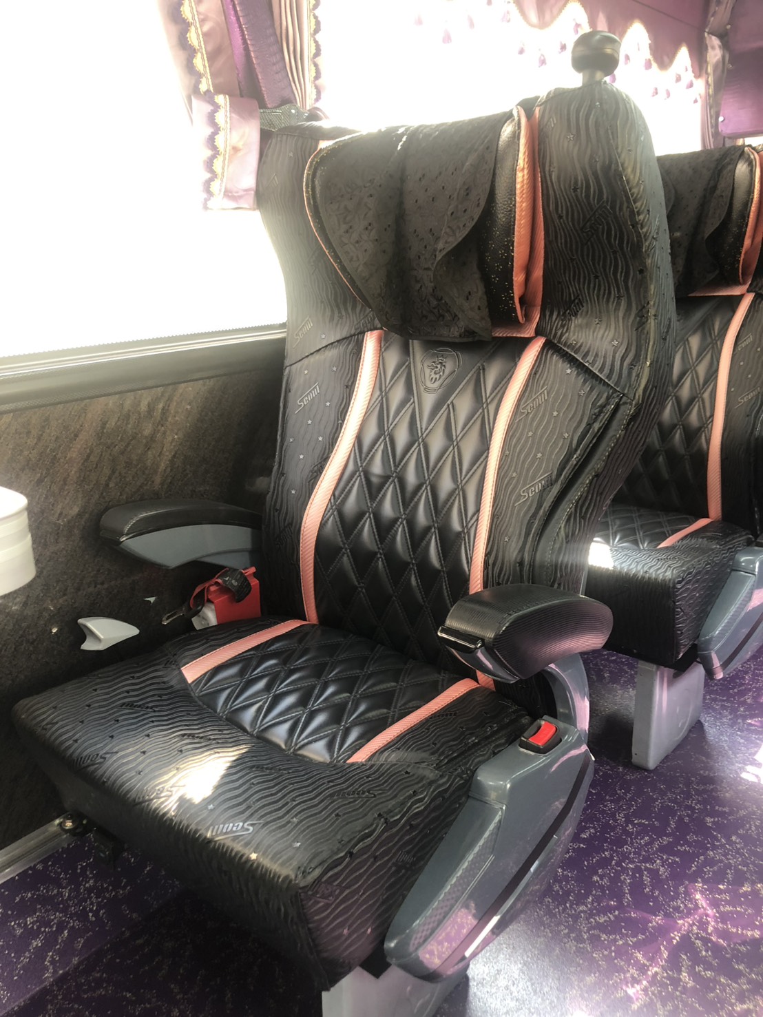 三排椅六輪遊覽車